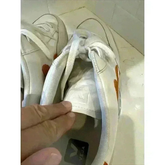 Veja Men's V-12 Low Top Sneaker White Orange Suede Leather Sz EU 47 US 12.5 - Picture 13 of 16